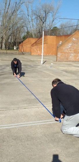 Reacondicionamiento del campo de deportes	